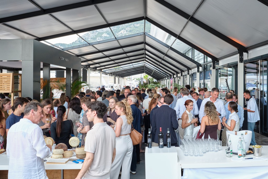 Cluster VIP Pontoon Officially Opens for the Summer 2026 Season
